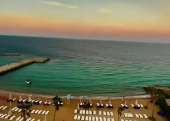 Resort Beachfront Sea & Pool View - Juliana - D116 *