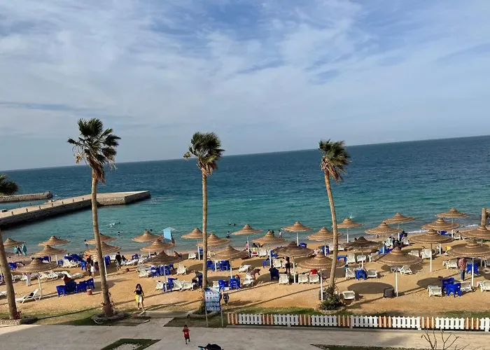Beachfront Sea & Pool View - Juliana - D116 * Hurghada