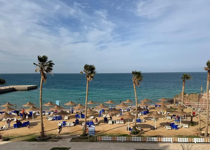 Beachfront Sea & Pool View - Juliana - D116 Resort
