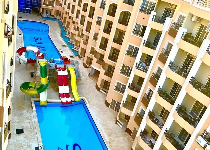 Resort Beachfront Sea & Pool View - Juliana - D116